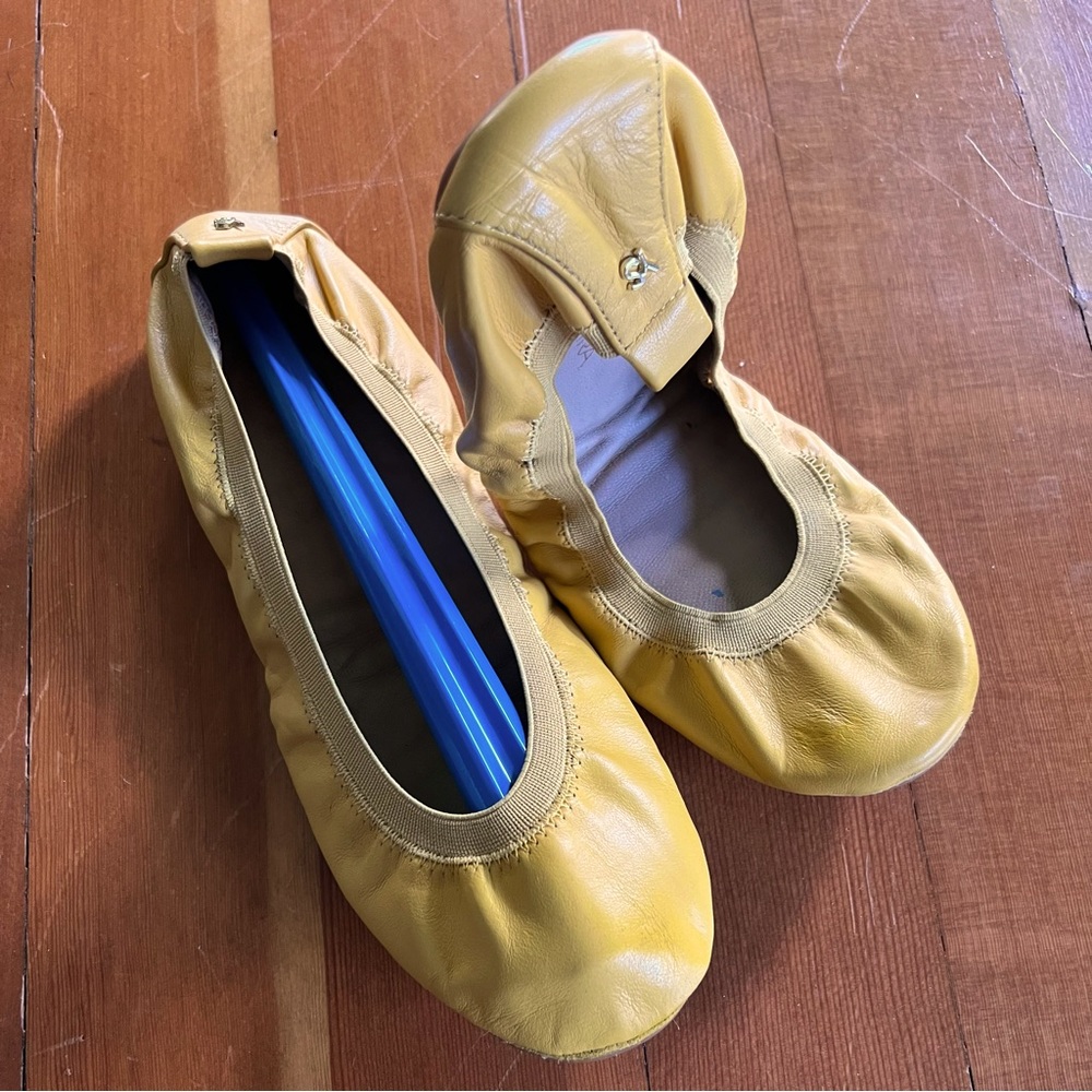 Yosi Samra Samara Yellow Leather Flats - GUC